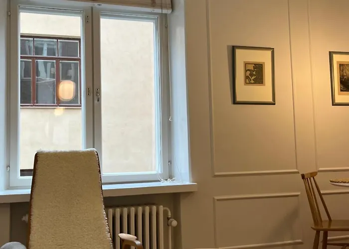 Central, Peaceful, High-end Apartment