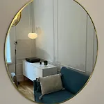 Central, Peaceful, High-end *